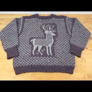 SOLD - Vtg Lillunn Hand Knit Wool Deer sweater - Norway - lavender and gray sz L